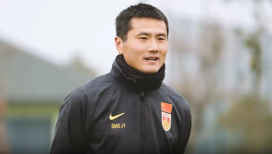 축구 뉴스: 지난 축구 국가대표팀의 외국인 코치 몇 명은 만족스럽지 못했습니다. Shao Jia에게 기회를 주는 것은 이해할 수 있습니다.