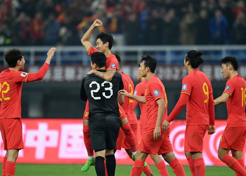 상하이 미디어: 축구 국가대표팀은 내년 3월 월드컵 팀을 준비시키기 위해 올해 훈련 캠프를 조직할 수도 있습니다