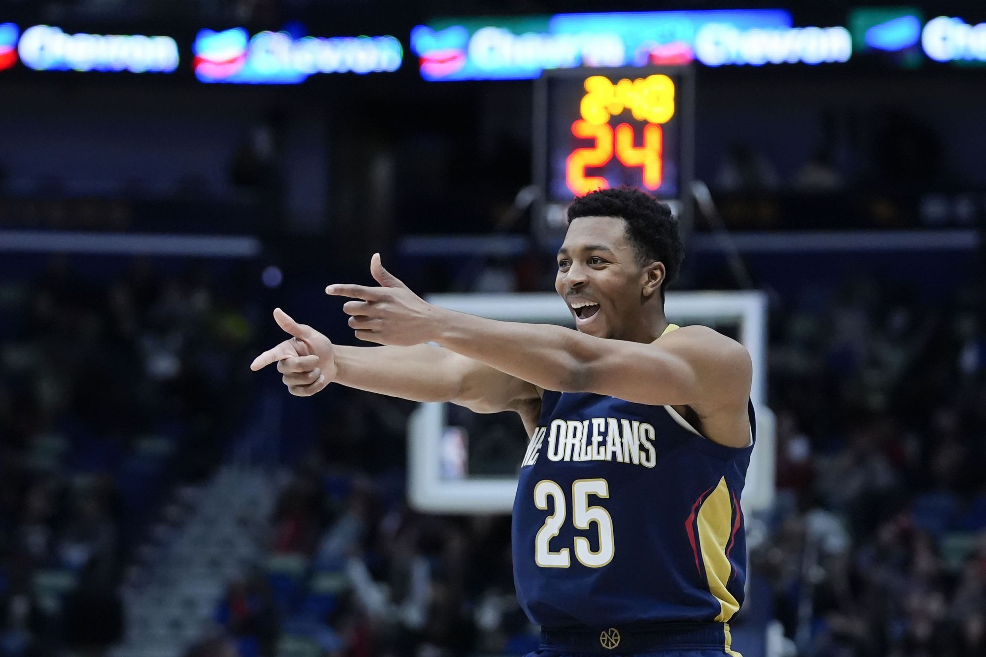 중요한 단계! 머피는 펠리컨스의 역대 3점슛 목록에서 Jrue Holiday를 제치고 2위에 올랐습니다.