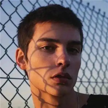 6686体育铁牌作者Hunter