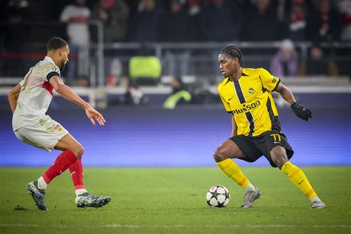 슈투트가르트 vs 주니어 보이스