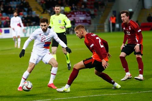 라트비아 vs 알메누