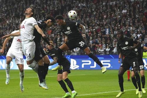 E. 프랑크푸르트 vs 마르세유