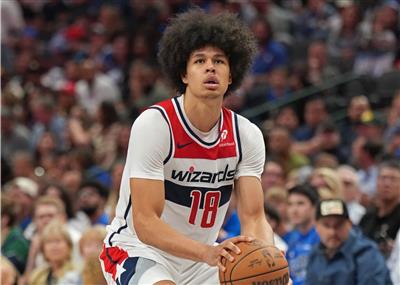 미래는 유망하다! Keshawn George는 팀이 Mavericks를 이기면서 커리어 나이트를 가졌습니다.