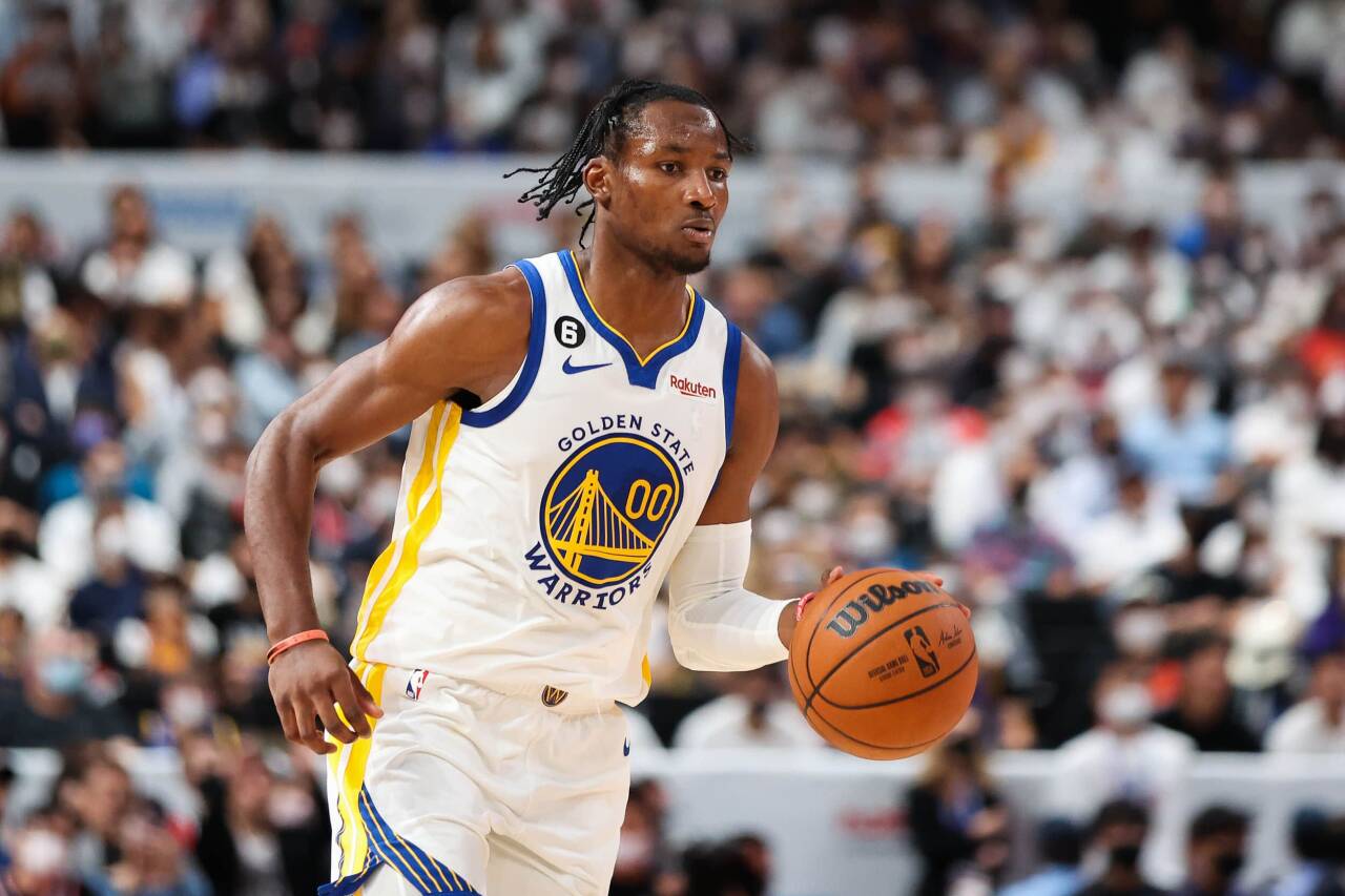 핫볼 컨트롤! 쿠밍가와 리차드는 1쿼터 10개의 슈팅 중 8개의 슈팅에서 함께 23득점을 기록했다.