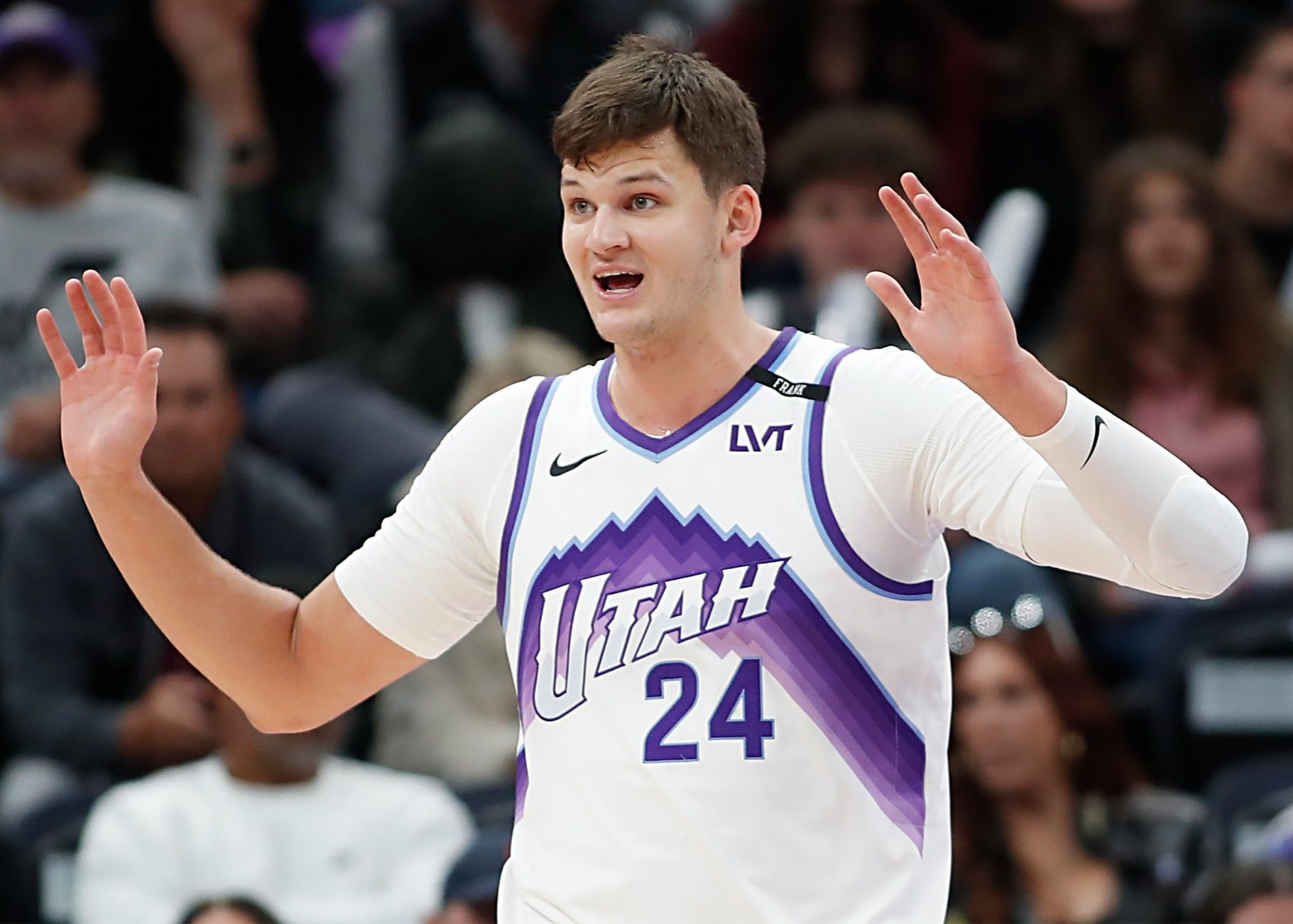 샴스: 재즈 No. 5 케슬러가 왼쪽 어깨 수술을 받고 시즌 아웃