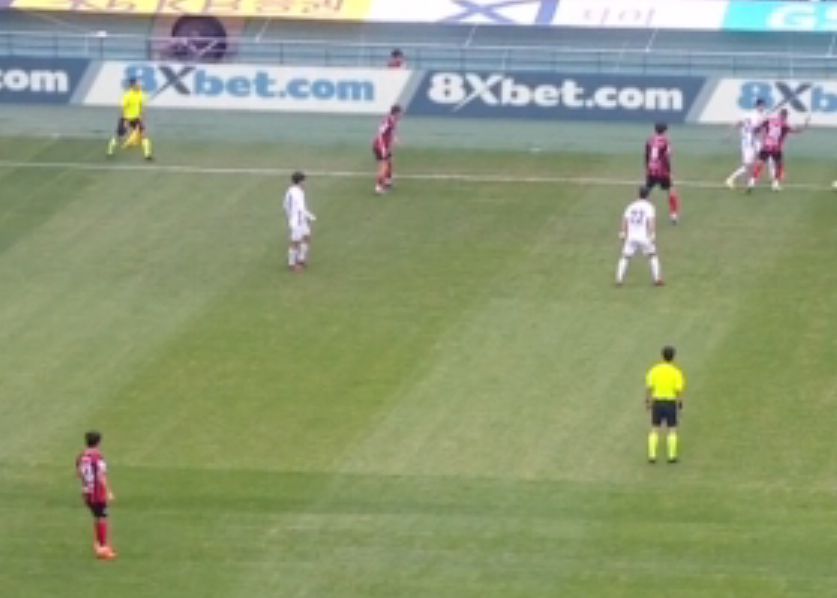 K리그 전반전 : 김건희가 스윕으로 득점, 강원은 서울에 임시 1-0