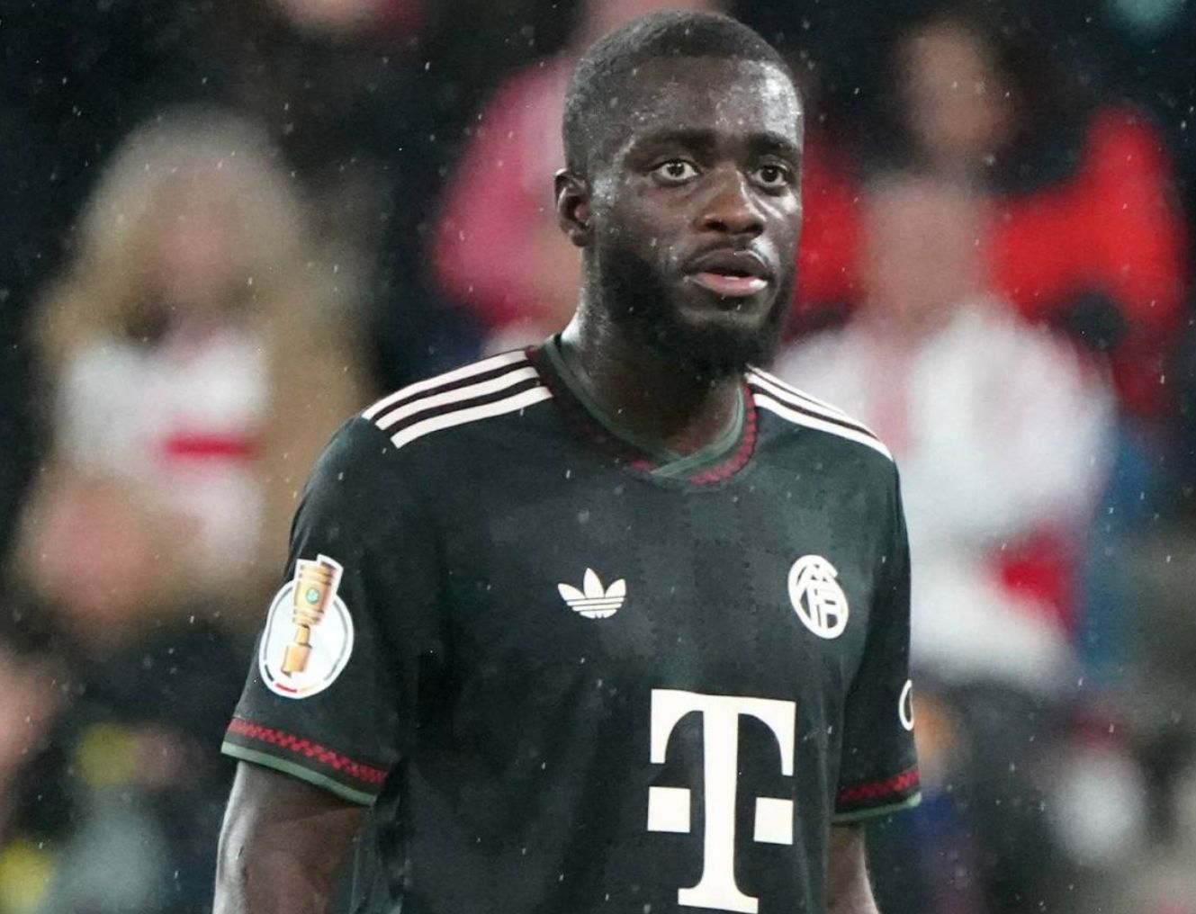 Bild: 유파와 레알 마드리드가 합의에 이르렀다는 소식은 사실이 아니며, 바이에른은 여전히 계약 갱신 협상 중입니다.