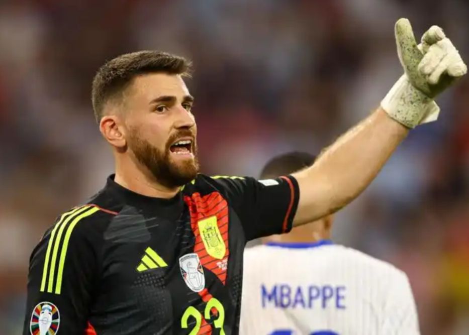 우나이 사이먼: 니코는 연습 관리에 많은 관심을 기울이고 있으며 국제 대회 이후 완전히 건강해지기를 바랍니다.