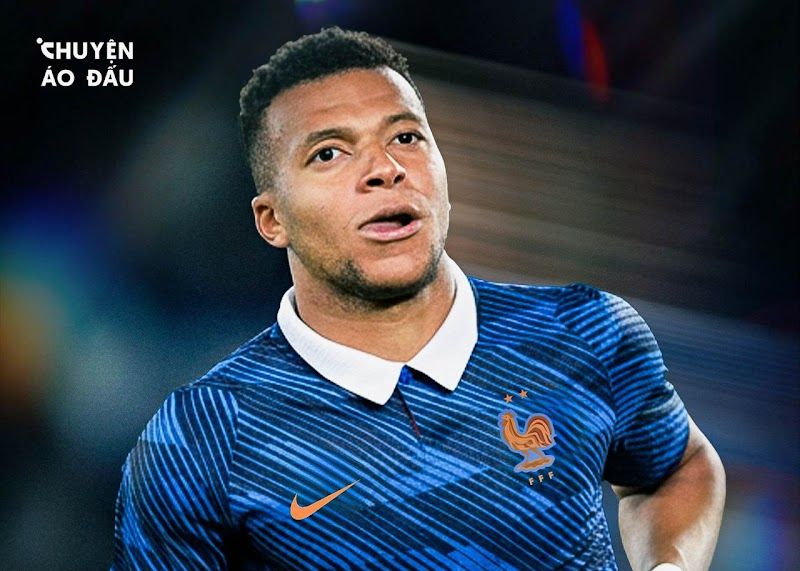 자유의 여신상에서 영감을 받은 프랑스의 미국-캐나다 월드컵 팀 유니폼 스파이 사진