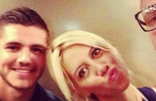 전 팀원 : 완다의 전남편이 바람을 피운 후 마피아는 그에게 둘째 동생에게 복수하고 싶은지 물었습니다.